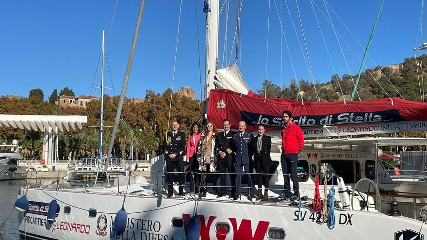 El proyecto solidario Wheels on Waves llega a la marina de megayates de Málaga en su vuelta al mundo