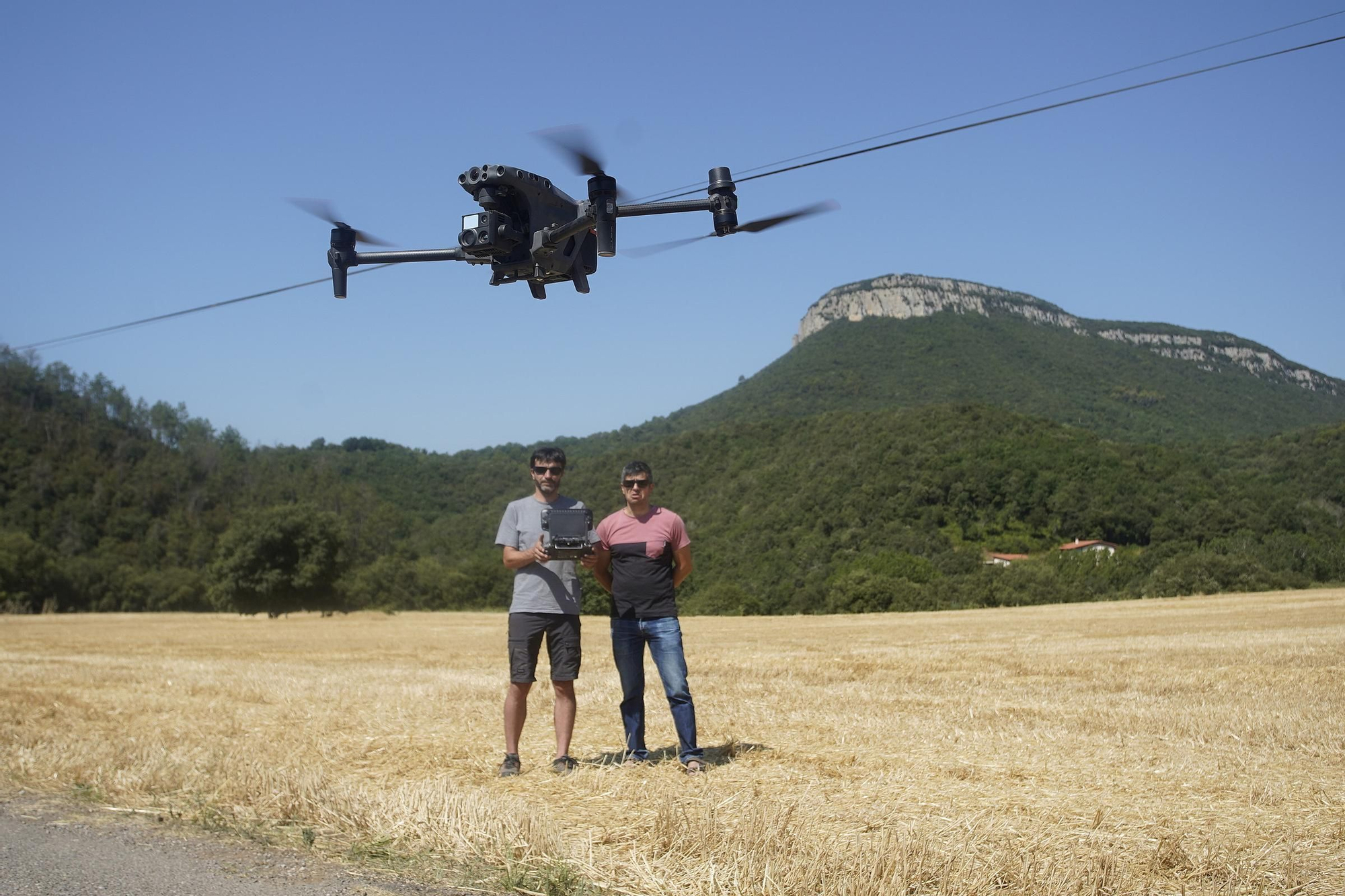 Inicien un seguiment amb drons a la Vall de Llémena per mesurar l’impacte del senglar