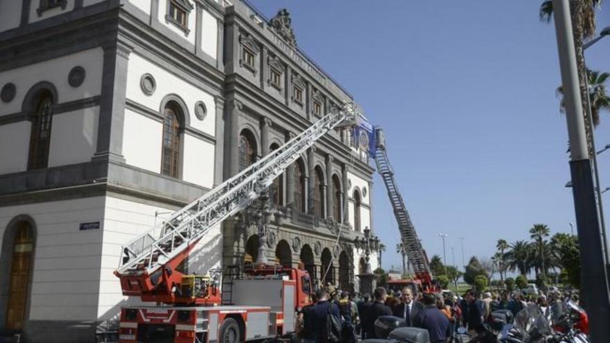 La capital grancanaria celebra el Día de los Bomberos