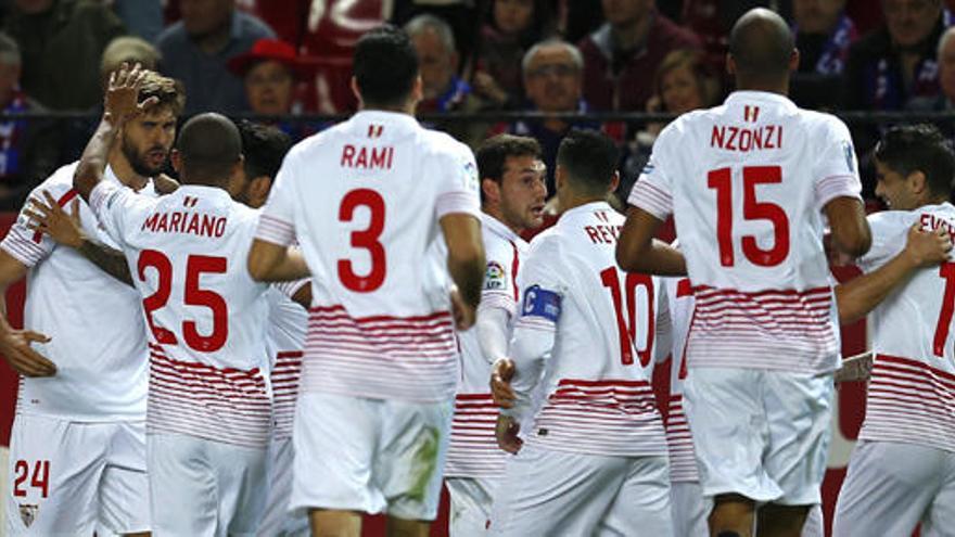 El Sevilla sufre para seguir victorioso ante el Eibar