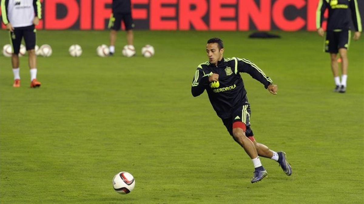 Thiago, en un entrenament amb la selecció espanyola.