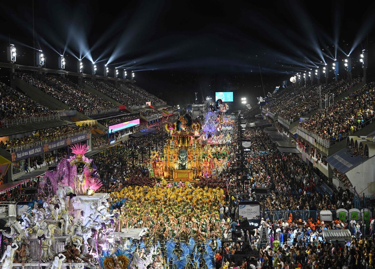 El Carnaval de Brasil festeja el fin de la era Bolsonaro