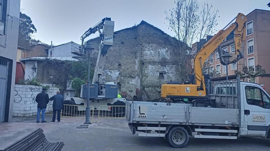 Los derribos en el barrio de La Villa se intensifican, con la implicación de los propietarios por primera vez