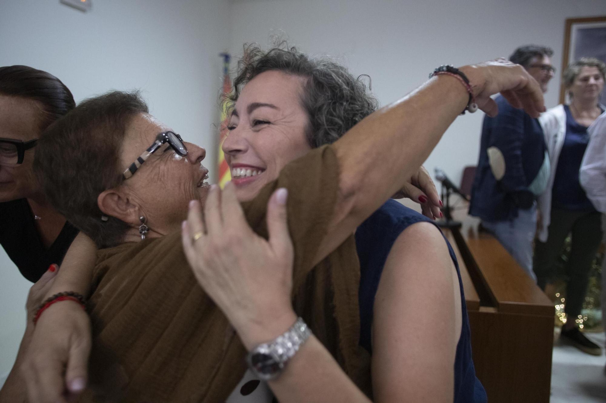 Todas las fotos de la toma de posesión de la nueva alcaldesa de Novetlé