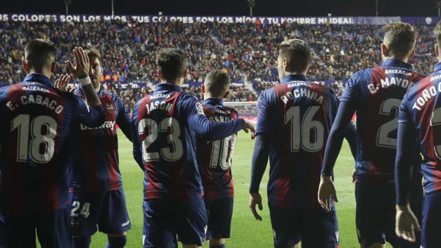 Paco López pierde otro central frente al Getafe... que tendrá bajas por sanción