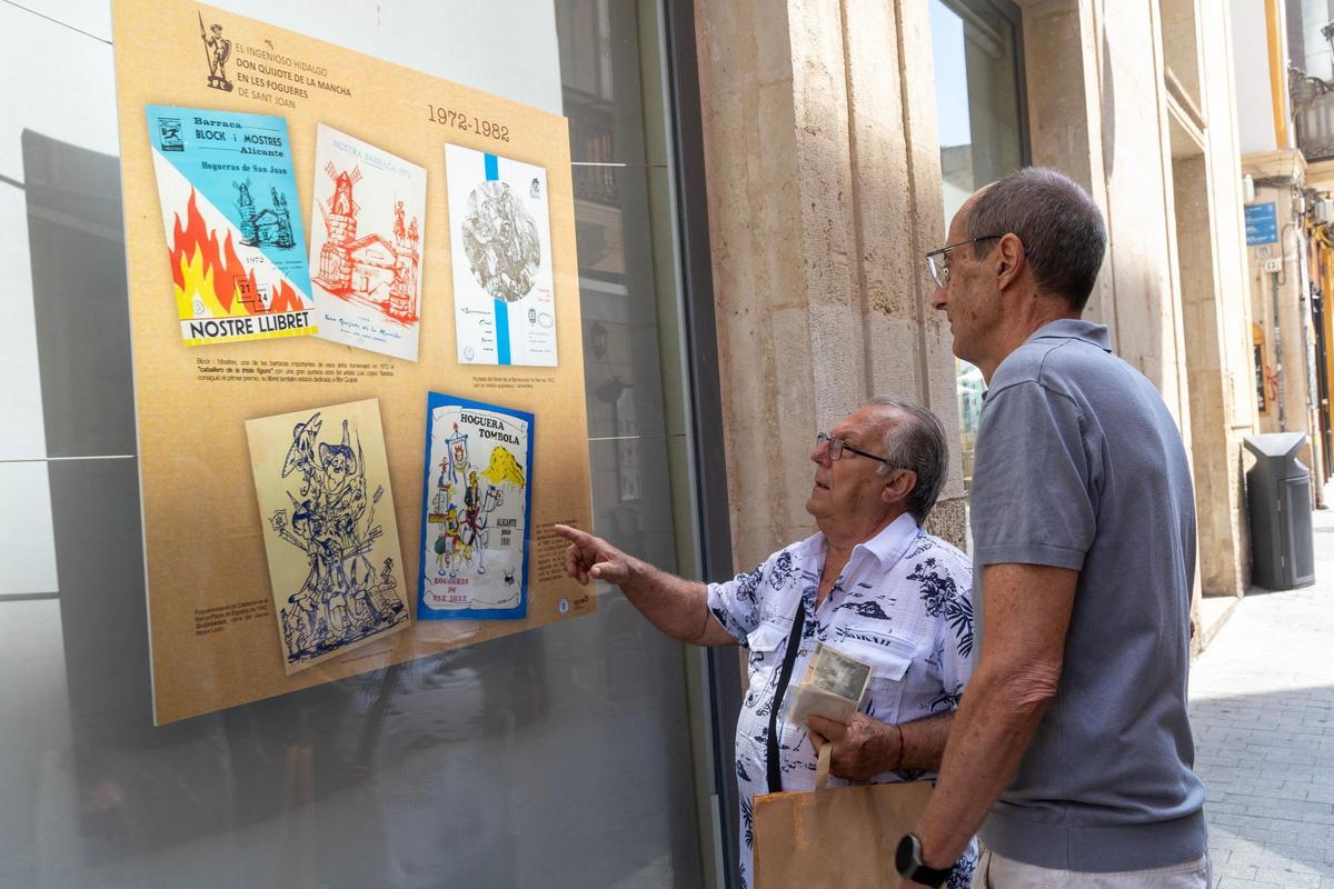 Carteles de las representaciones de El Quijote en las Hogueras expuestos en el Archivo Municipal de Alicante.