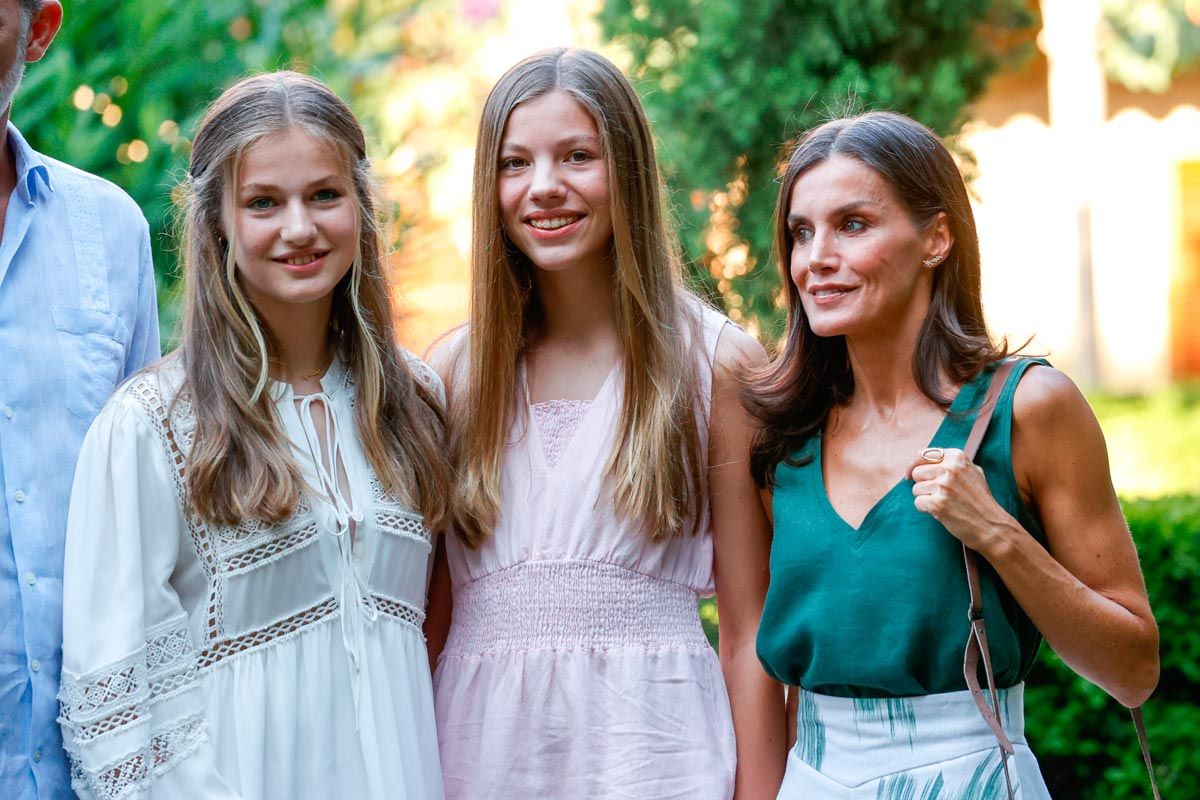 El armario compartido madre-hijas de la reina Letizia, la princesa Leonor y la infanta Sofía