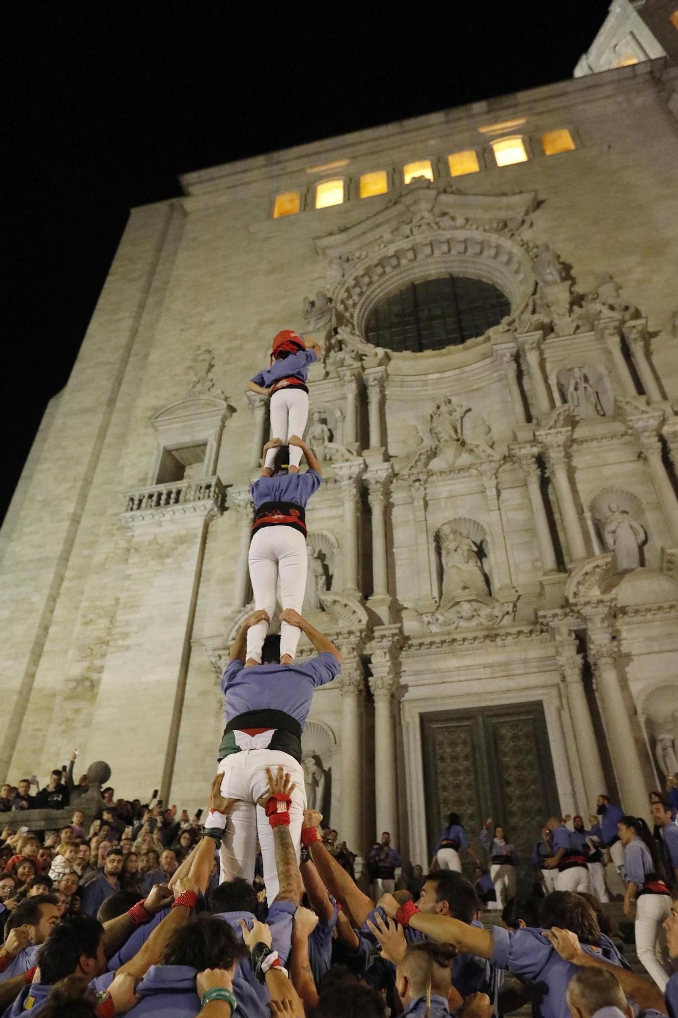 Els Marrecs tornen a culminar la pujada del pilar de 4 per les escales de la Catedral