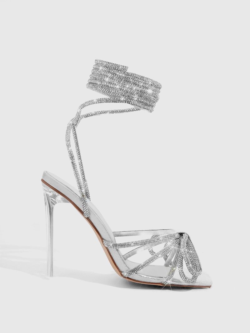 Tacones con lazo de diamantes de Shein