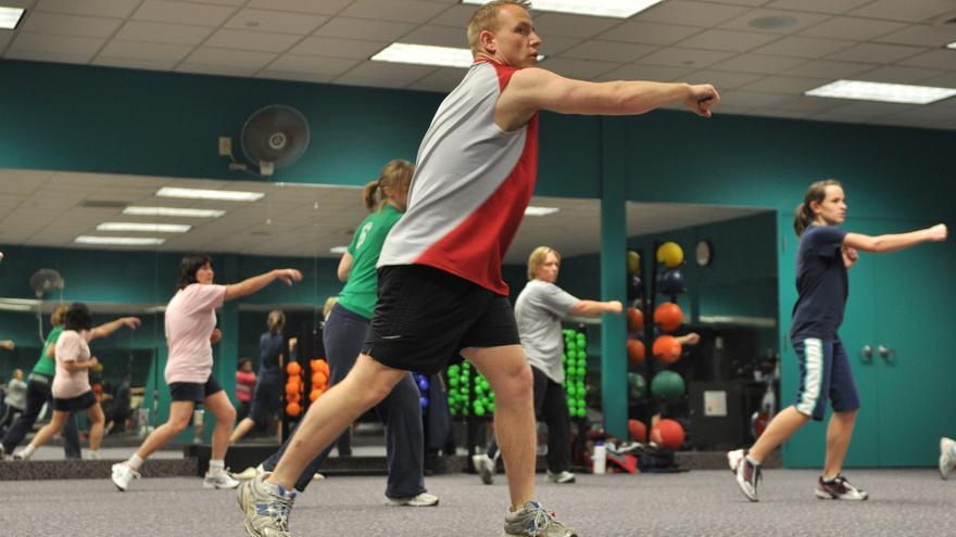 El ejercicio de cuerda que te ayuda a adelgazar en diez sin ir al gimnasio  - Superdeporte