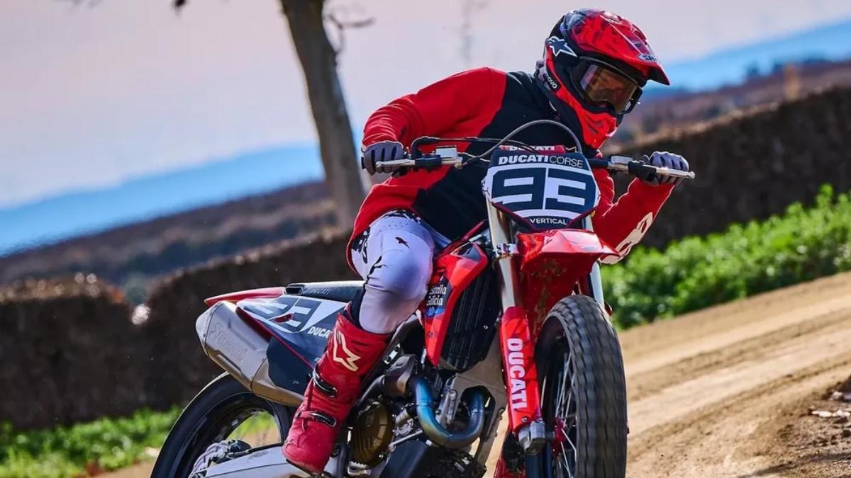 Marc Márquez, en el trazado de Alcarràs (Lleida)