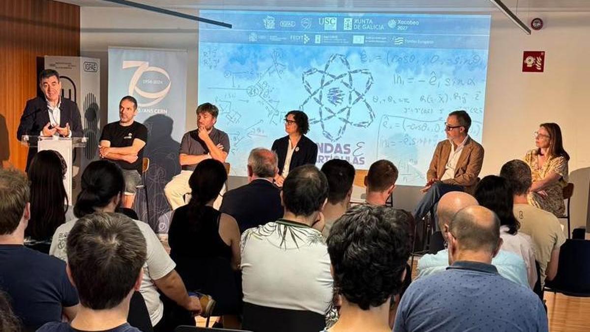 El conselleiro Román Rodríguez presentó la iniciativa.