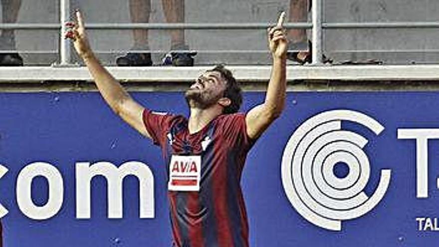 Pedro León llegará  a las catorce temporadas en Primera con el Eibar