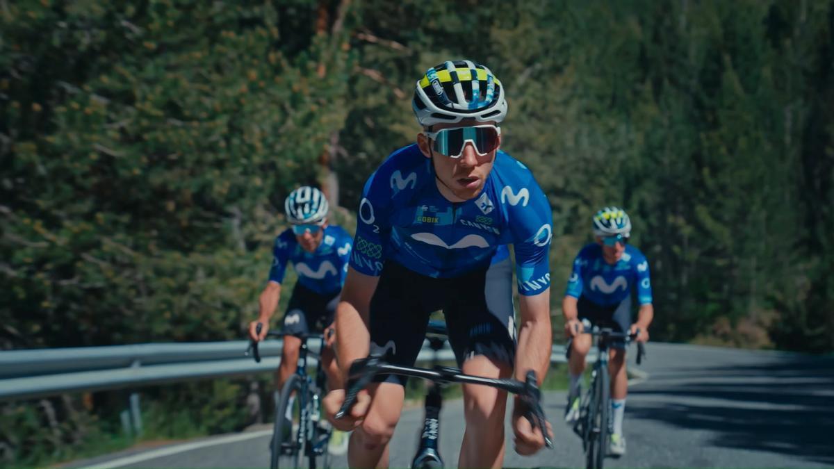Movistar Team presenta su equipación para el Tour 2026 con un diseño que homenajea la arquitectura de Barcelona