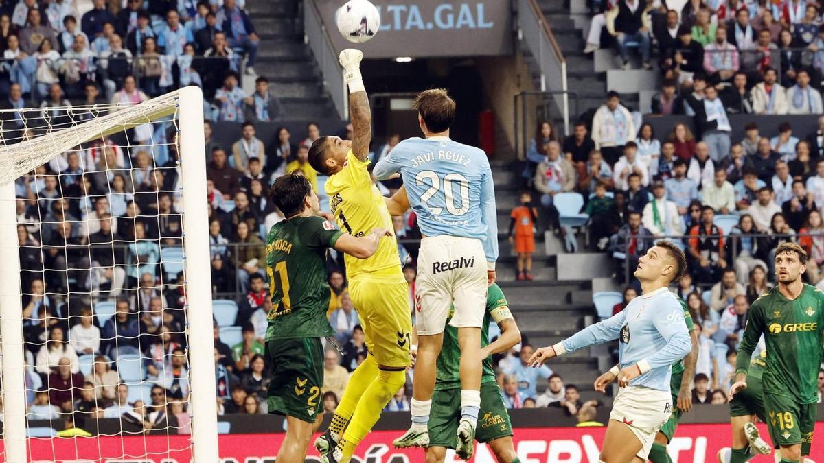 El Celta  resiste con la lengua fuera