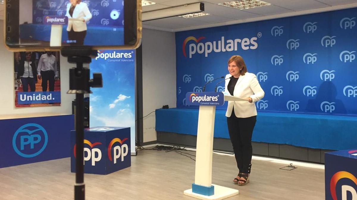 La presidenta del PPCV, Isabel Bonig, en rueda de prensa