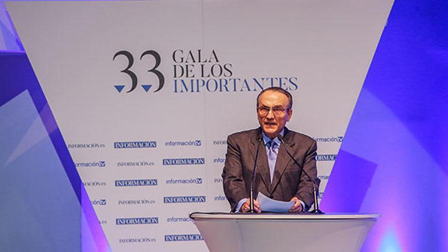 El presidente de Prensa Ibérica, Javier Moll, durante su intervención en la gala de los «Importantes» del pasado jueves.