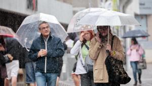 L’Aemet adverteix de l’arribada d’una borrasca que podria deixar pluges "fortes i persistents" en diversos punts d’Espanya