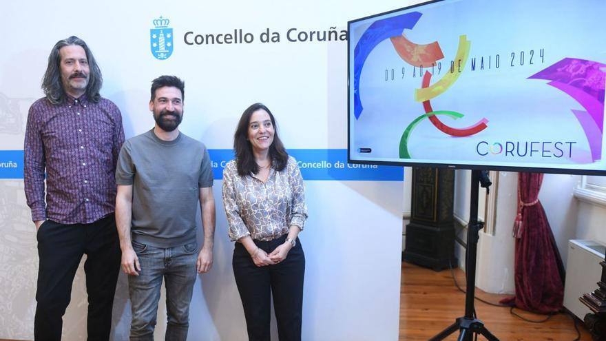 Xosé Leis, Gustavo del Río e Inés Rey, en la presentación del Corufest.   | // CARLOS PARDELLAS