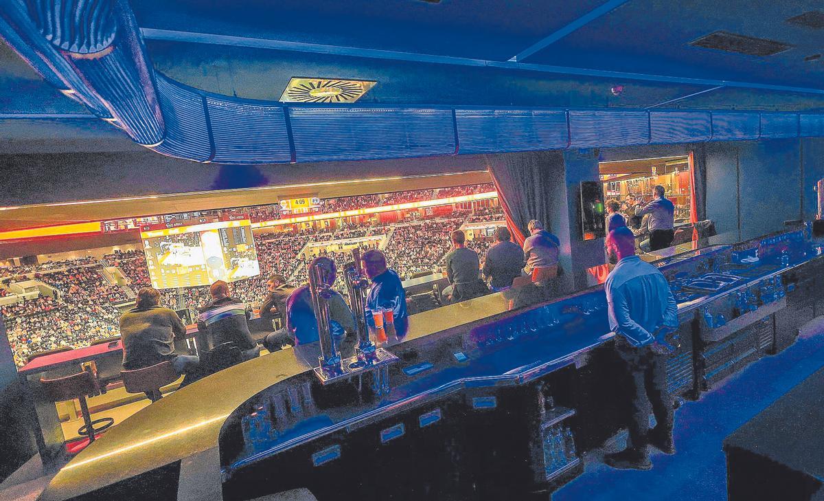 En l’espai vip de Johnnie Walker es pot contemplar el partit com si es fos en un gran pub.