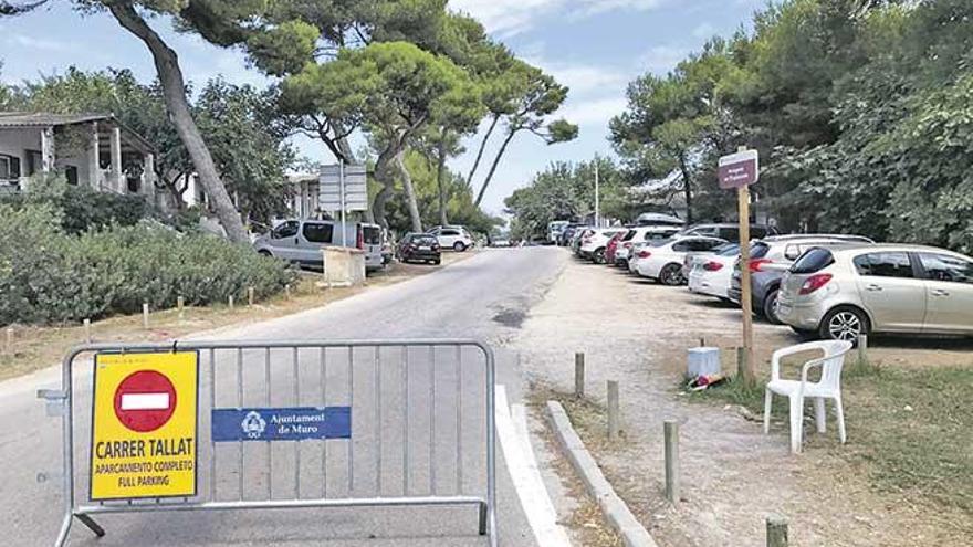 Aparcamiento cerrado en ses Casetes dels Capellans (Muro) el pasado miércoles.