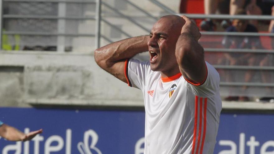 Nani, principal novedad en el Valencia para el partido contra el Sevilla