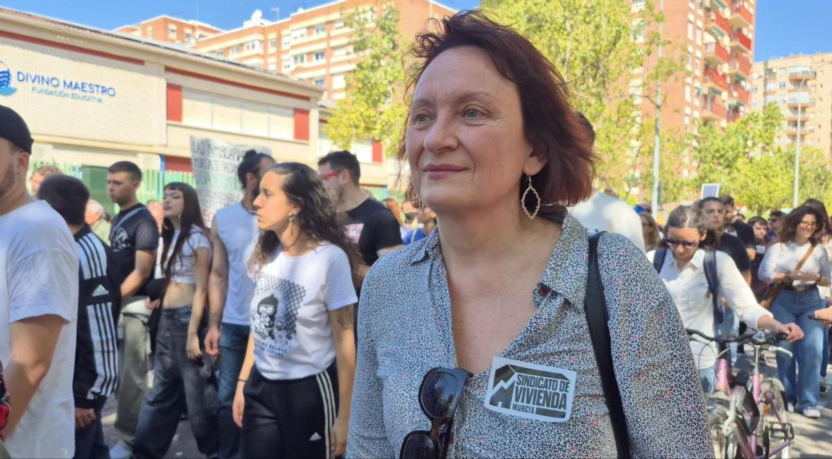 Protesta vivienda Murcia | Medio millar de personas piden viviendas ...