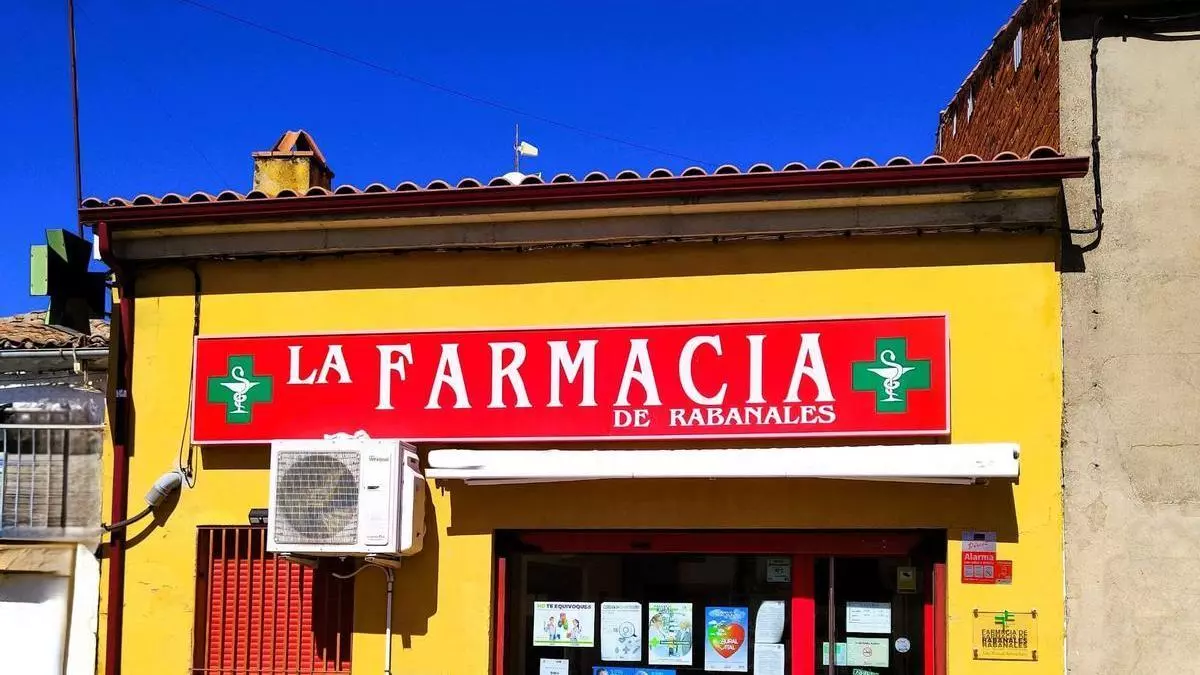 La zona Básica de Salud de Aliste cuenta con ocho farmacias, un servicio vital para el medio rural