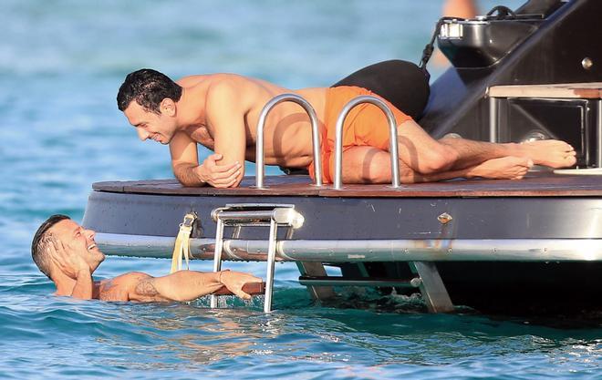 Ricky Martin y Jwan Yosef de vacaciones en Ibiza