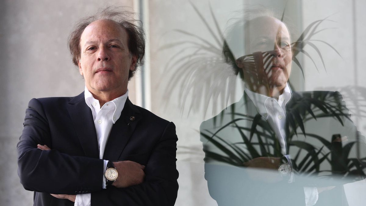 El escritor Javier Marías.