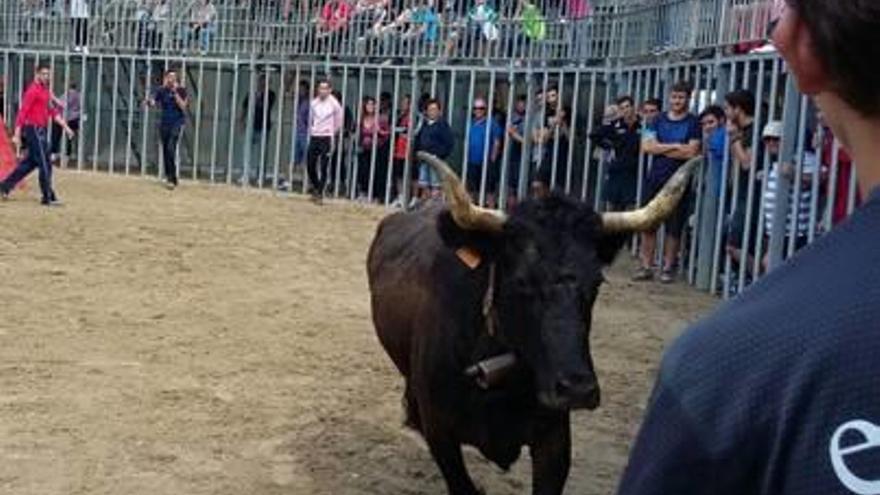 La lluvia marca el último día  de las fiestas de Benicàssim