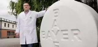 Jorge Álvarez, director de la planta de Bayer en Langreo: "Con la aspirina y el nifedipino ponemos a Asturias en la cabeza y el corazón del mundo"