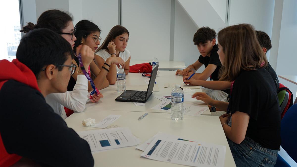 Trabajo en equipos durante el I Campus Rosey de Maristas