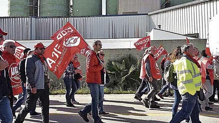 Imagen de una manifestación de trabajadores de Cemex.