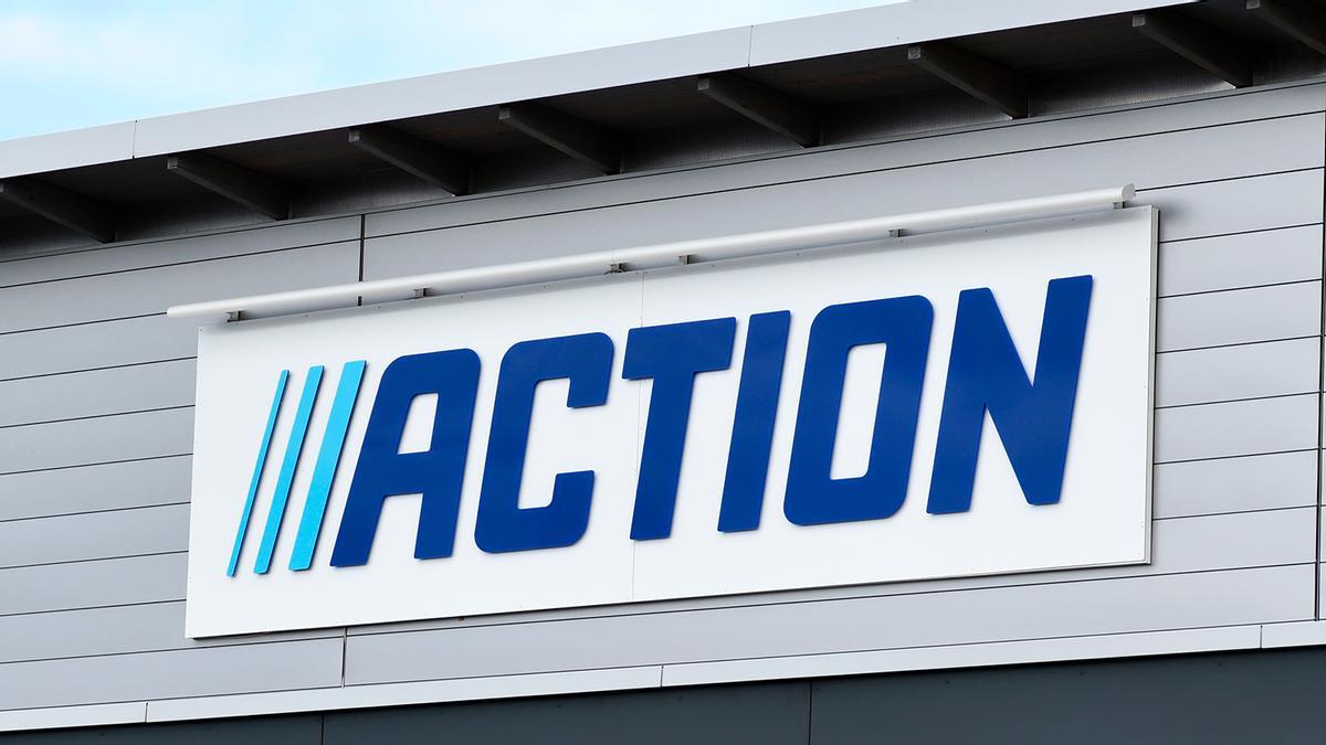 Mañana se esperan colas kilométricas en Action para conseguir la barbacoa de pie más barata del mercado: por solo 9,99 euros e ideal para carne, pescado y verduras