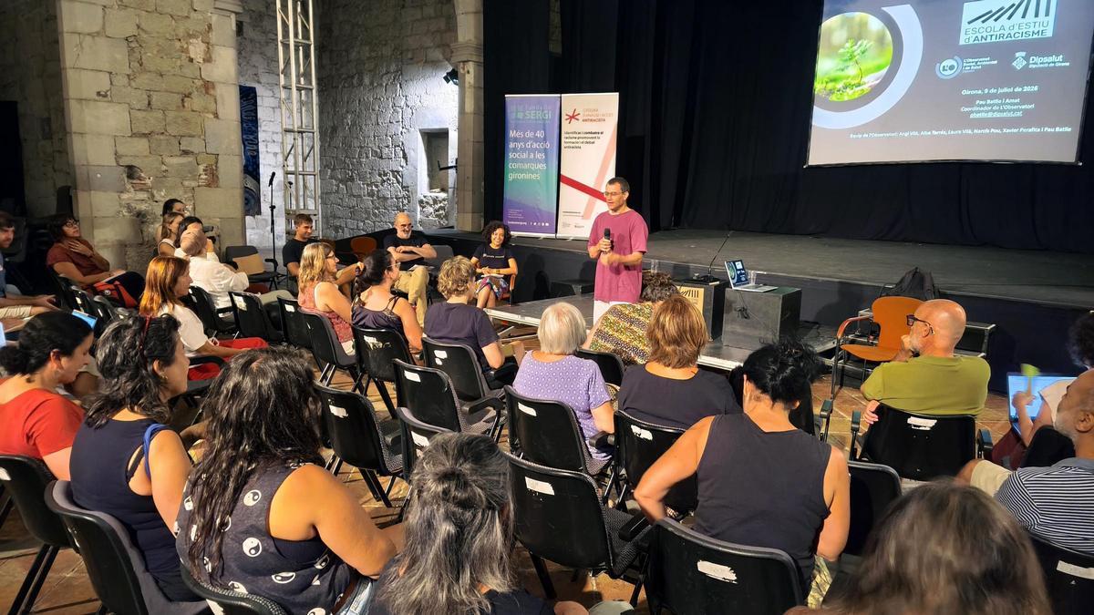 Imatges de la tercera edició de l'Escola d'Estiu d'Antiracisme