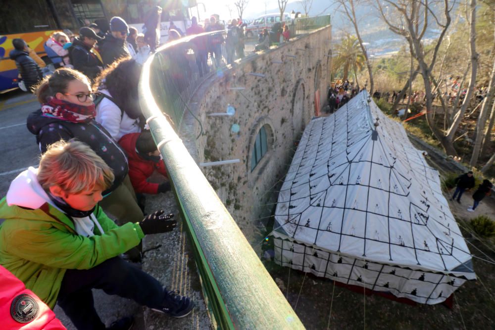 Los Reyes Magos abren las puertas de su campamento