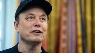 Musk dice que lanzará Grok 5 este año y que su versión actual es mejor que GPT-5 de OpenAI