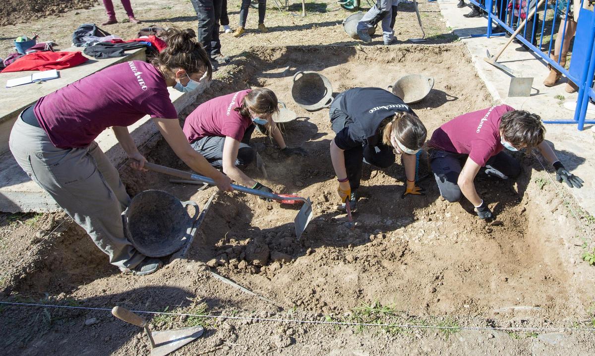 El cementerio de Alicante acoge la primera exhumación de represaliados del franquismo