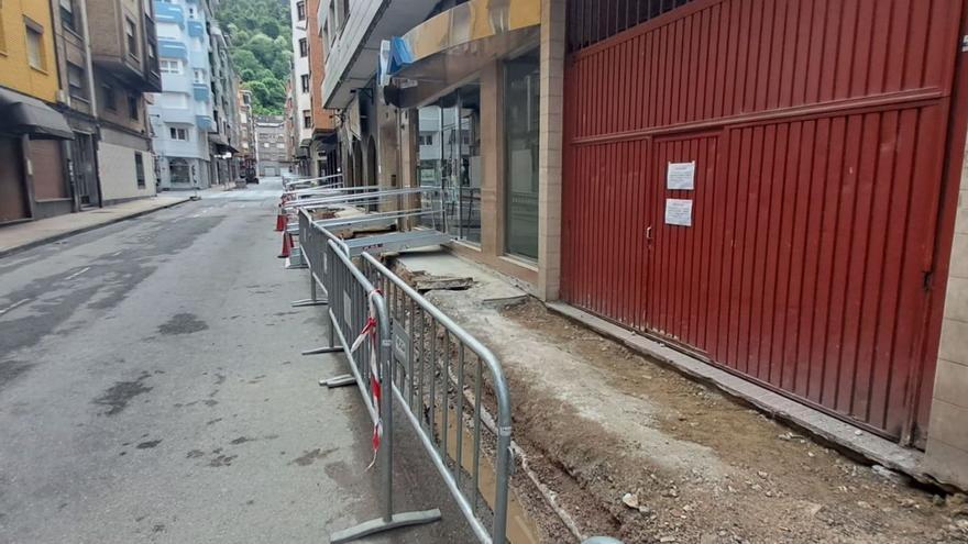Una de las cocheras que este fin de semana ha permanecido bloqueada. | D. M.