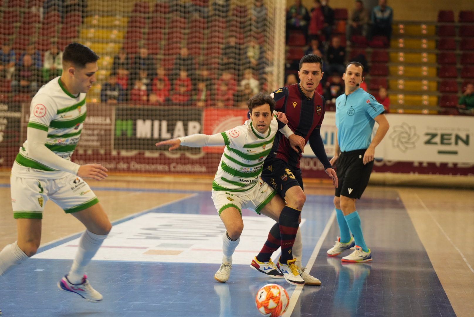 El Córdoba Futsal-Levante en imágenes