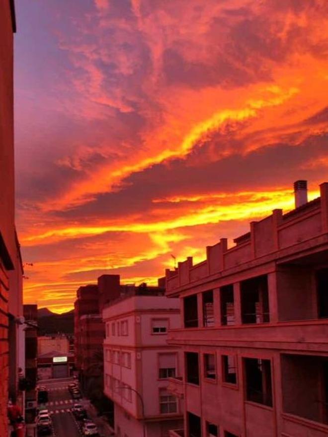 Candilazo o arrebol espectacular tomado desde Segorbe durante el atardecer del 27 de diciembre.