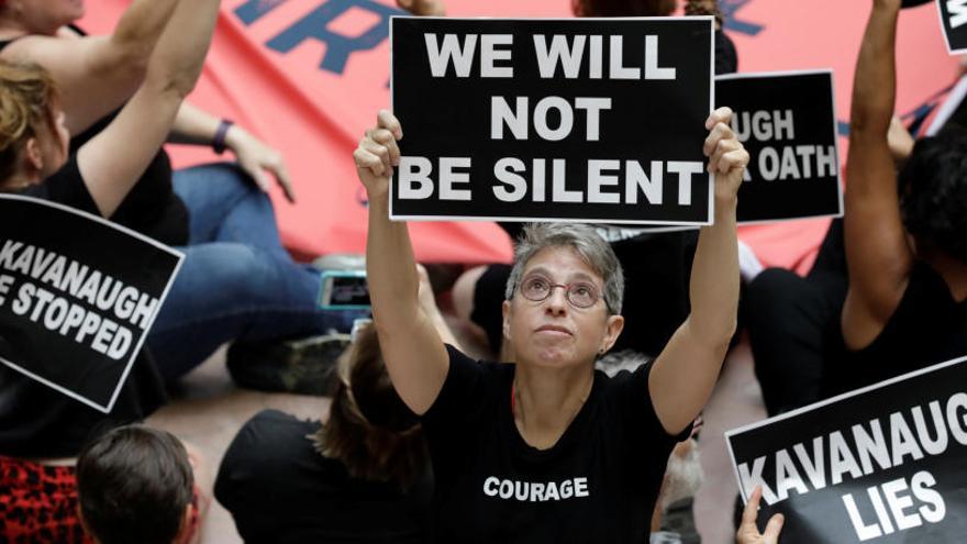 Miles de personas marchan en Washington contra el nombramiento de Kavanaugh