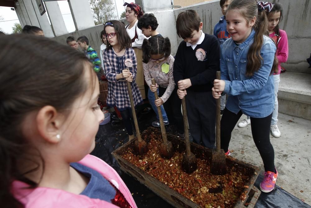 Amagüestu en el Colegio Poeta Ángel González