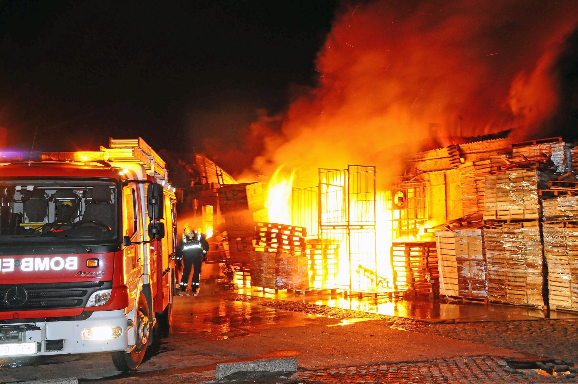 Incendio de Conservas Lago Paganini. Diciembre de 2011