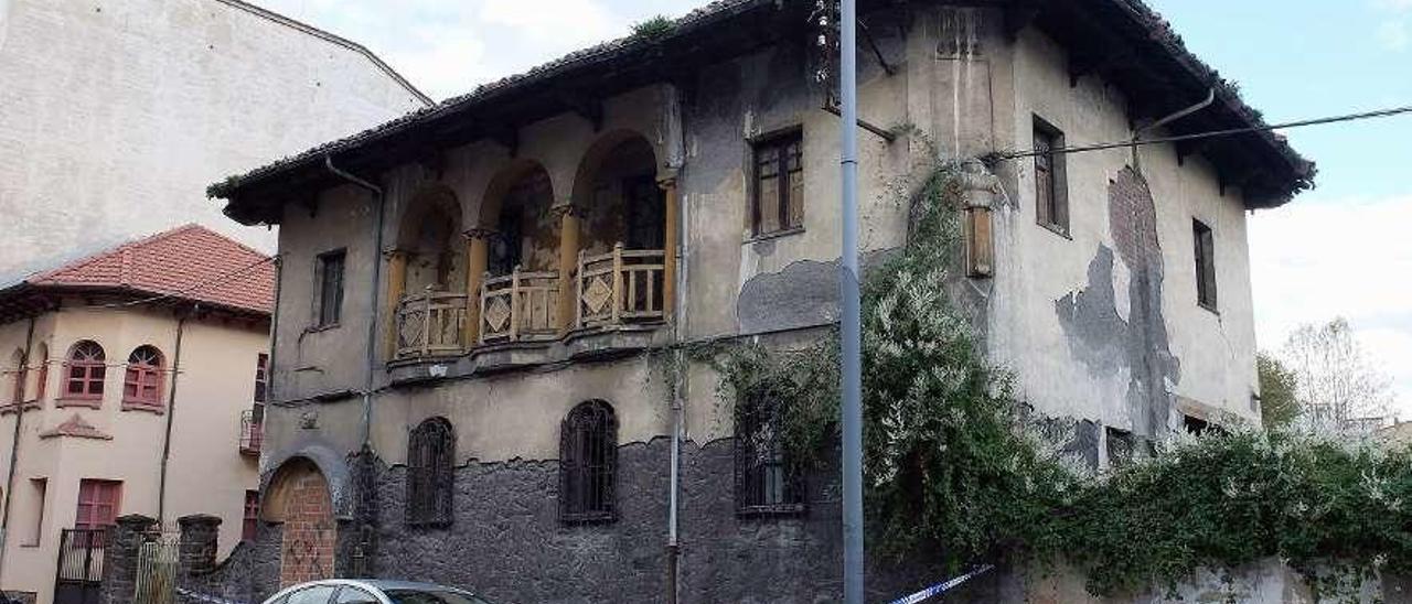 El chalé de Anasagasti, propiedad del Ayuntamiento de Mieres.