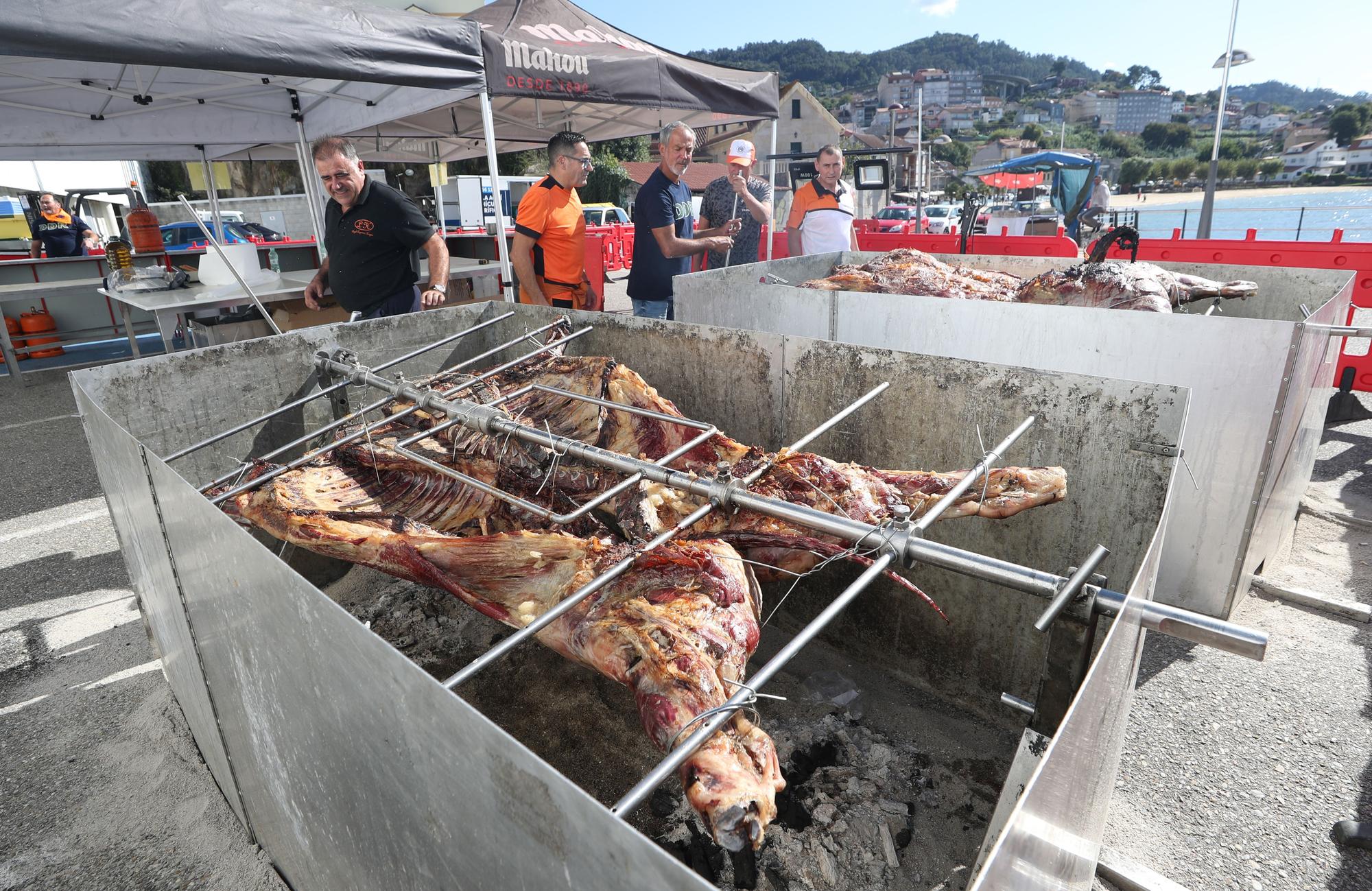 Travesía popular a remo y 200 kilos de ternera para reponer fuerzas