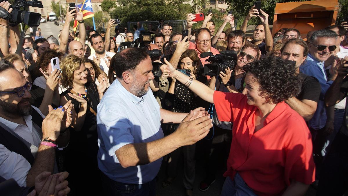 La última imagen de Junqueras y Rovira juntos cuando la secretaria general regresó en julio de Suiza.