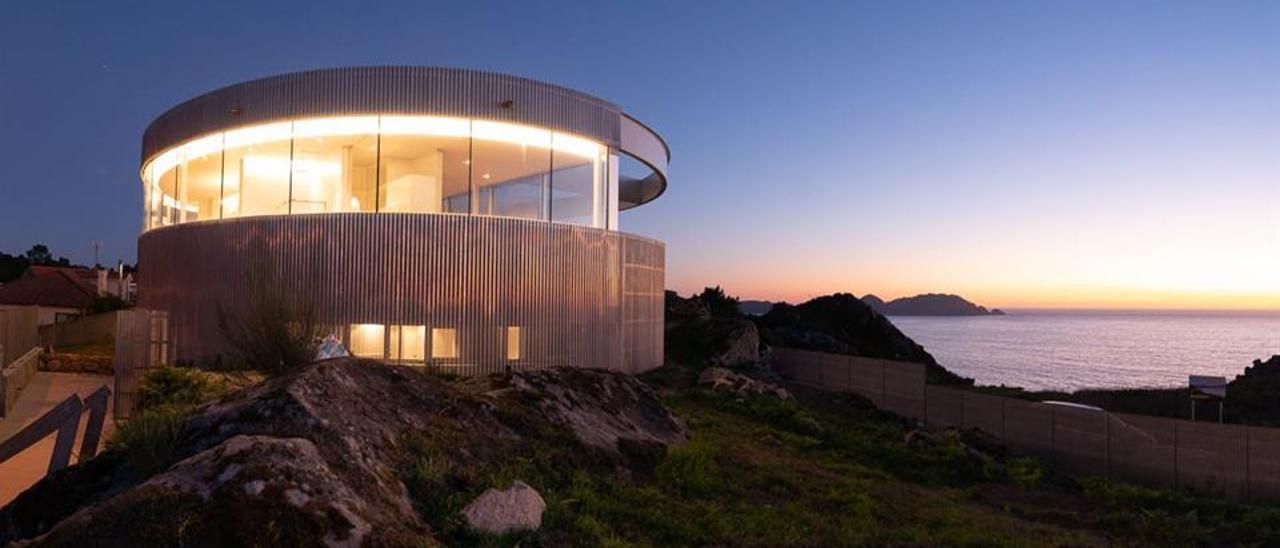 Casa circular construida en 2020 en Donón, en la Costa da Vela.