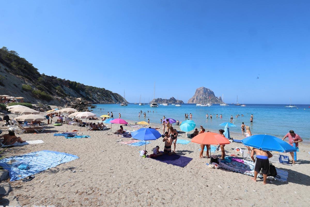 Galería: Reabre el parking de Cala d'Hort